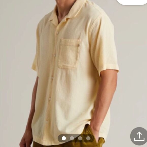 Urban Outfitters‎ Crinkled button down shirt Beige Nwt - Picture 1 of 5